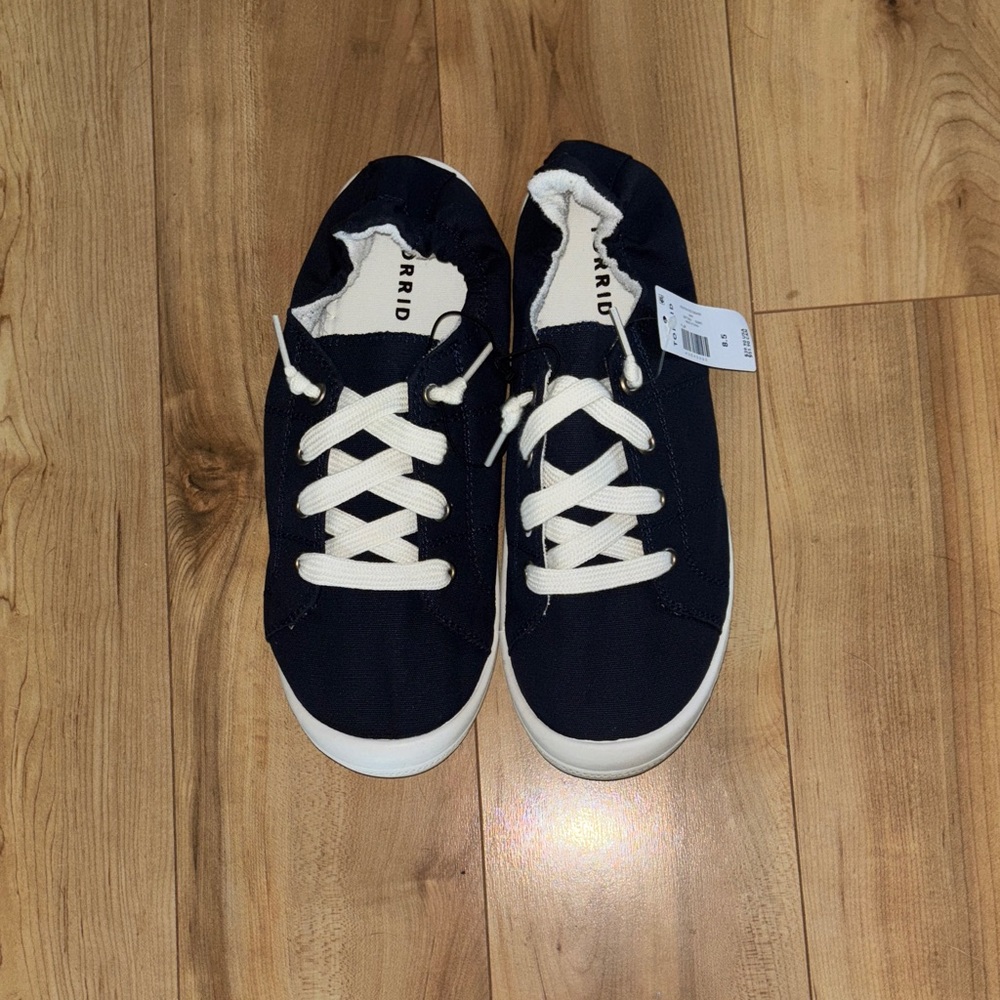Women’s Navy Blue Sneakers 8.5